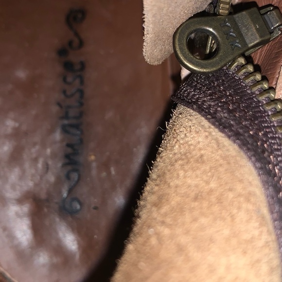 MATISSE SUEDE WESTERN, COWGIRL, BOHO BOOTS W/ ANKLE HARNESS & BUCKLES - Picture 12 of 16